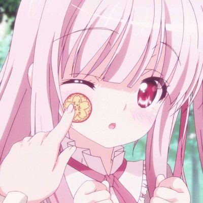 车间妈妈带孩子见证自己上城市大屏